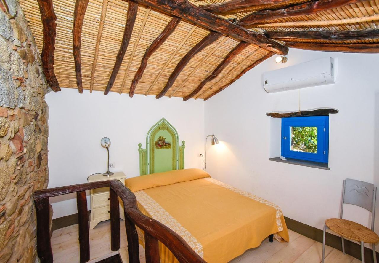 La Corte del Carrubo Bari Sardo Esterno foto